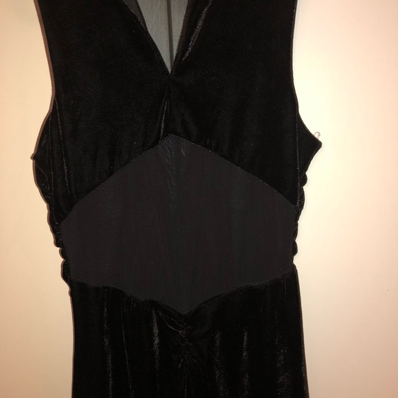 Dress - Picture 3 of 5